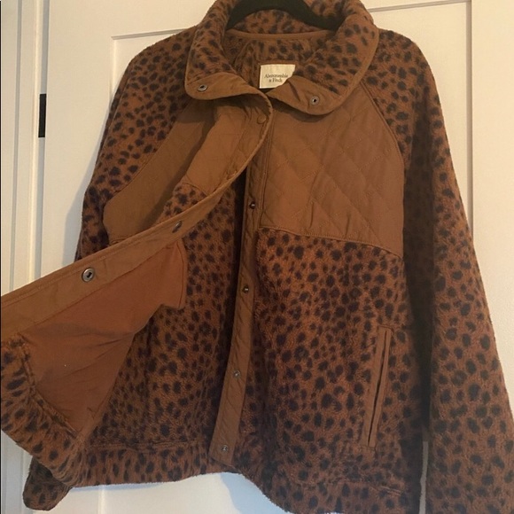 Abercrombie Super Soft Leopard Sherpa Jacket - Picture 2 of 5
